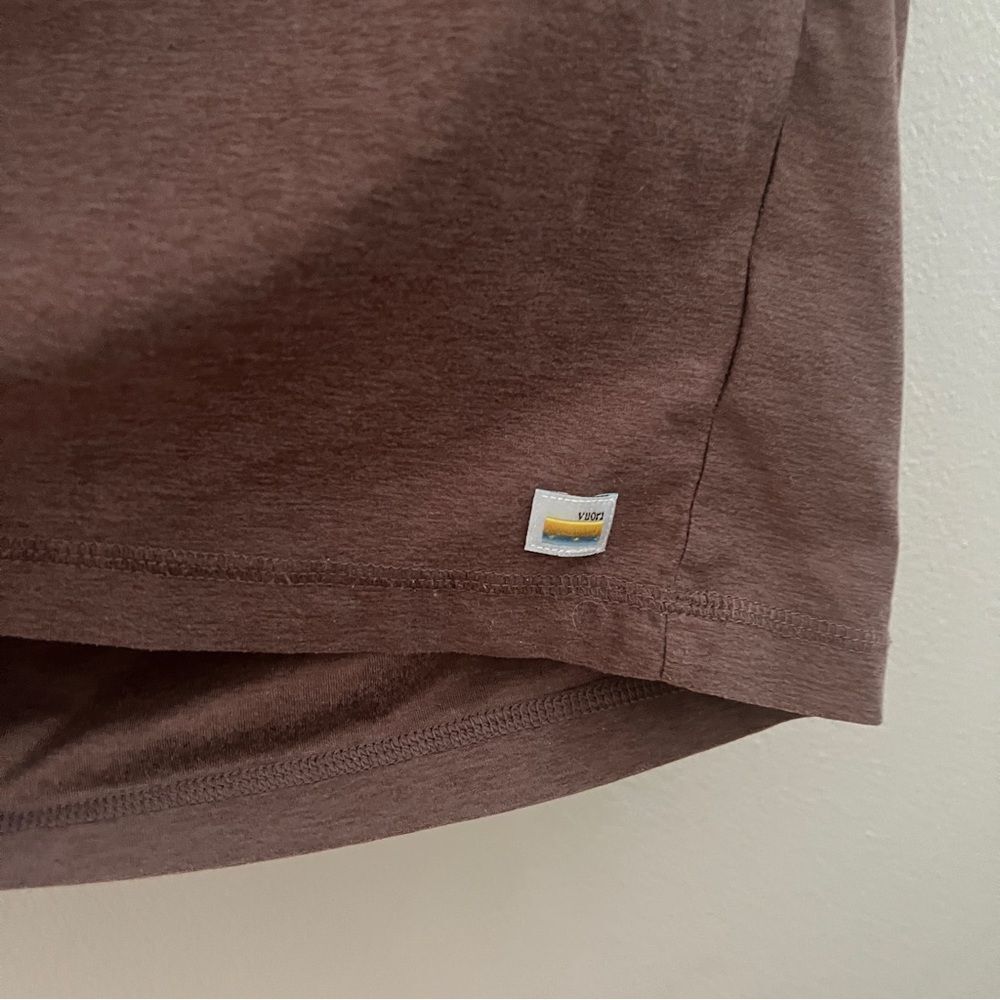 Vuori strato tech tee brown short sleeve men’s size L - Picture 2 of 4